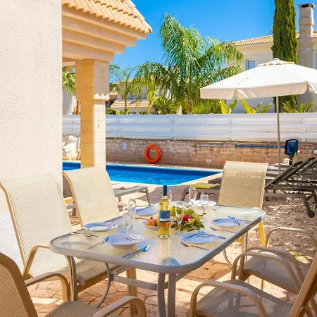 Petra Villa Paralimni